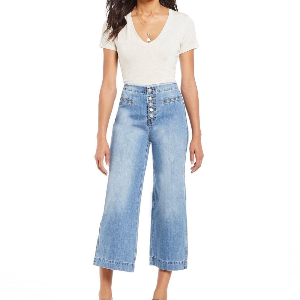 Gianni Bini Light Wash Catie Button Flare Leg Jean